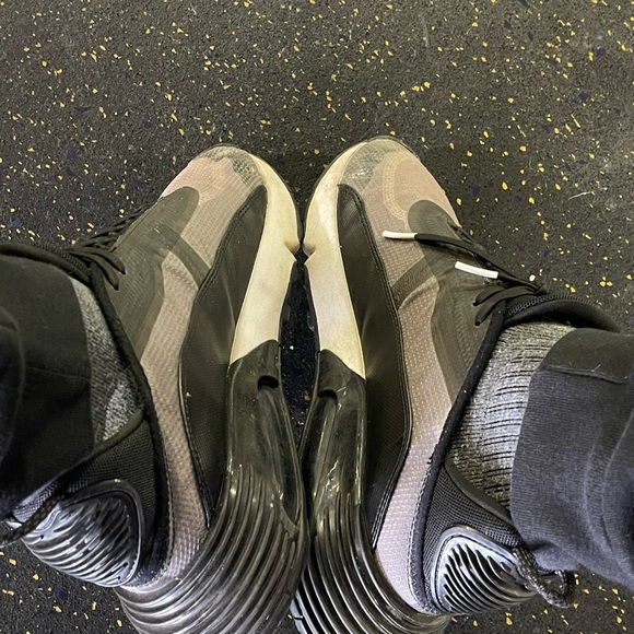 Nike Air Max 2090
Black Wolf Grey Anthracite Size Us 9.5 - Picture 4 of 9